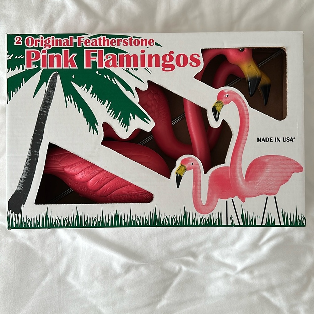 Pink Flamingos Lawn Ornament NWT